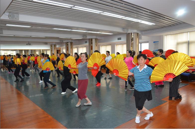 上海市社區(qū)<a href=http://m.taijiali.cn target=_blank class=infotextkey>健身</a>俱樂(lè)部 上海市社區(qū)<a href=http://m.taijiali.cn target=_blank class=infotextkey>健身</a>俱樂(lè)部