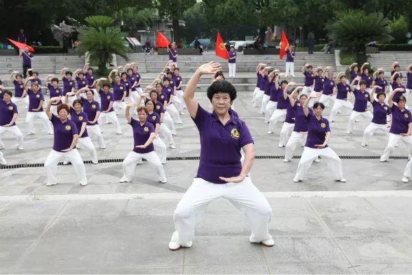 上海市社區(qū)<a href=http://m.taijiali.cn target=_blank class=infotextkey>健身</a>俱樂部