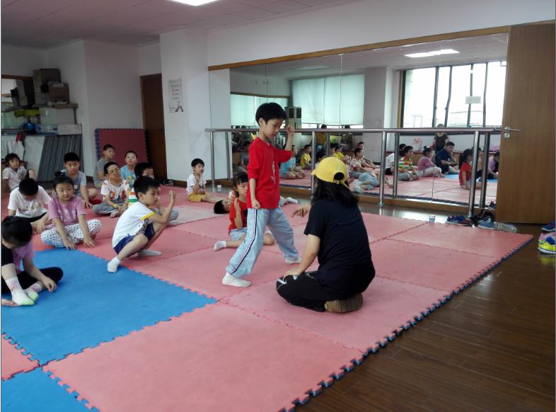 上海市社區(qū)<a href=http://m.taijiali.cn target=_blank class=infotextkey>健身</a>俱樂部