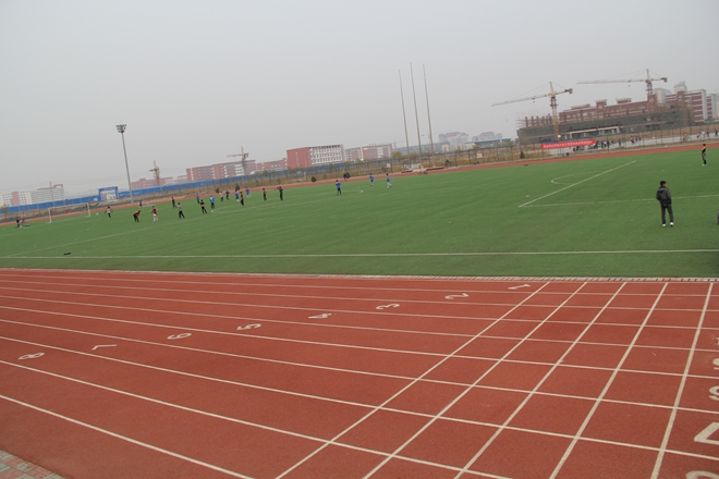 北京交通大學(xué)黃驊分校4*4<a href=http://m.taijiali.cn target=_blank class=infotextkey>塑膠跑道</a>工程實(shí)例