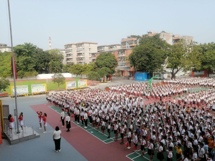 雛鷹歌聲贊祖國，禮善少年奮追夢