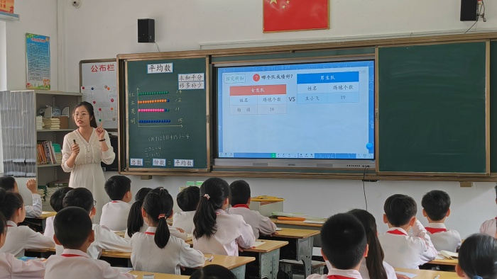 結(jié)對幫扶研教學(xué)，攜手共進促提升