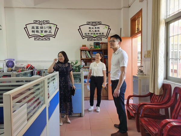 走訪進(jìn)校園，調(diào)研促發(fā)展