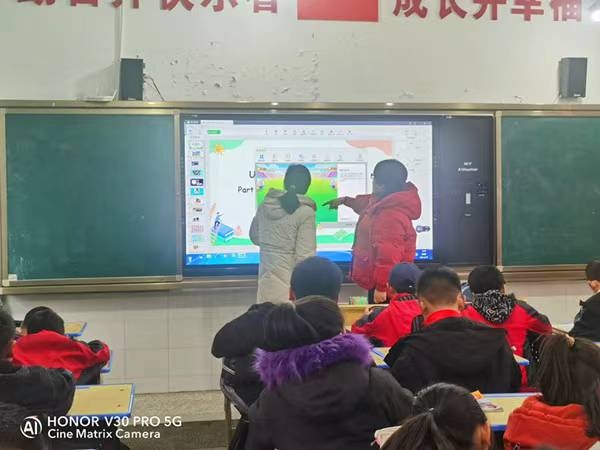 提升信息技術，提高課堂效率