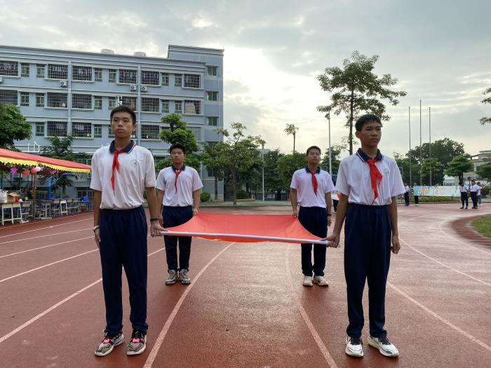 強(qiáng)國(guó)少年激情似火 運(yùn)動(dòng)健兒青春綻放——記坦洲鎮(zhèn)第三初級(jí)中學(xué)第二十四屆田徑運(yùn)動(dòng)會(huì)