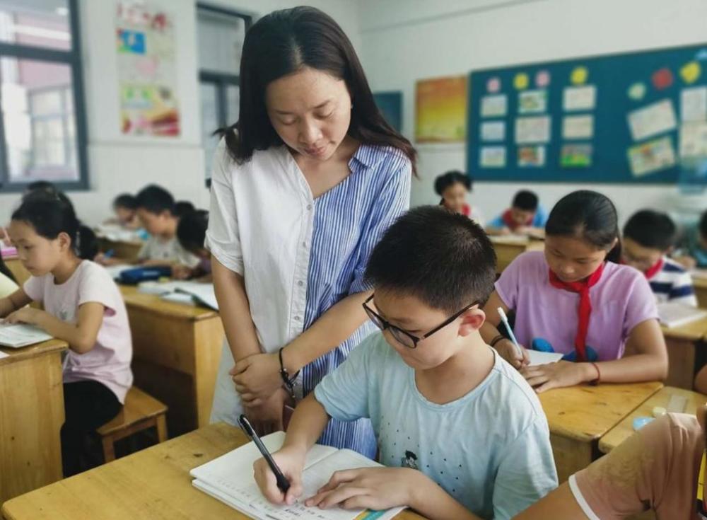 “雙減”政策順利落地，7700萬學(xué)生參加課后服務(wù)，家長給出真實(shí)反饋