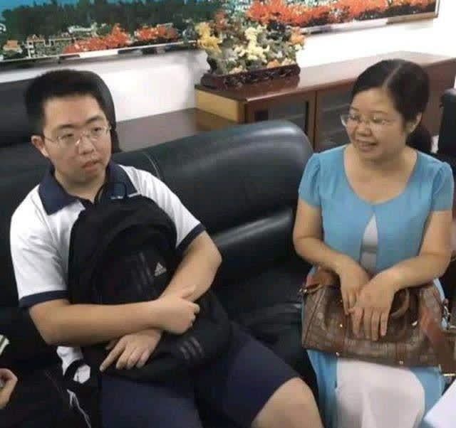 福建理科高考狀元黃昊：我的理想是廈大，天知道我能考上清華
