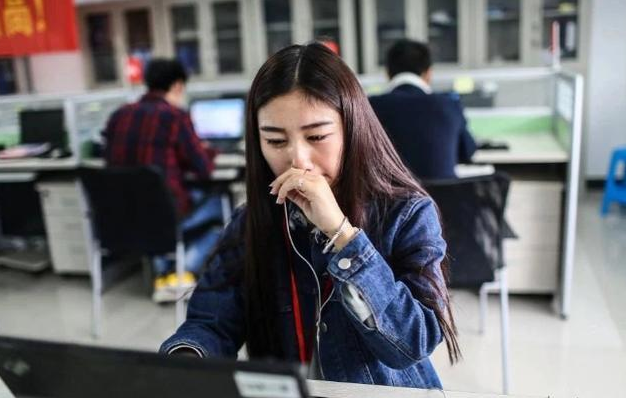 大一新生剛?cè)雽W(xué)不到一周，就被校方通知退學(xué)，只因體檢不合格