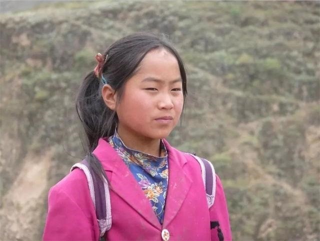 孫女高考成績47分，爺爺含淚求復(fù)查成績，成績公開后讓人難受不已