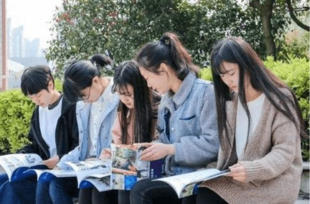 高考“600分”VS現(xiàn)金“600萬(wàn)”，你會(huì)選哪個(gè)？學(xué)生黨答案出奇一致