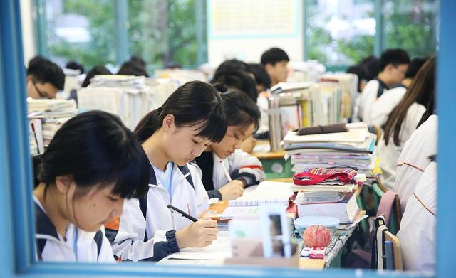 高考成績超過600分，讀?？凭?，正常嗎？