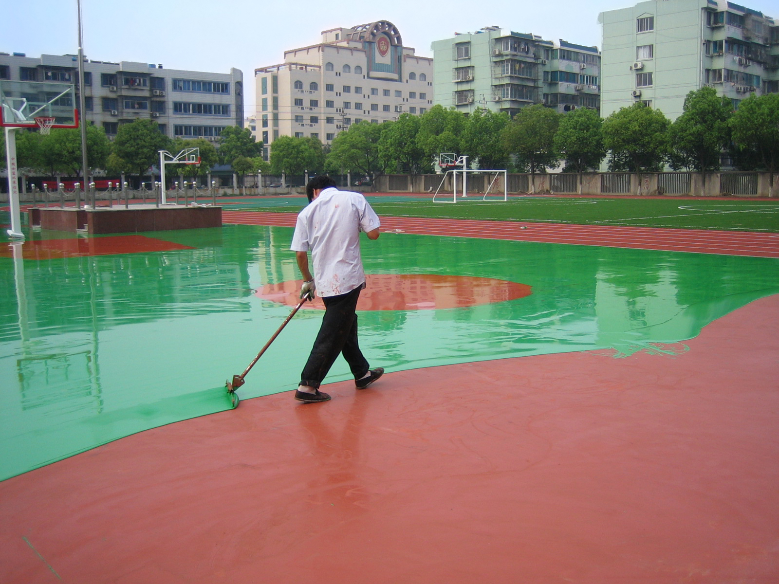 自結(jié)紋<a href=http://m.taijiali.cn target=_blank class=infotextkey>塑膠跑道</a>