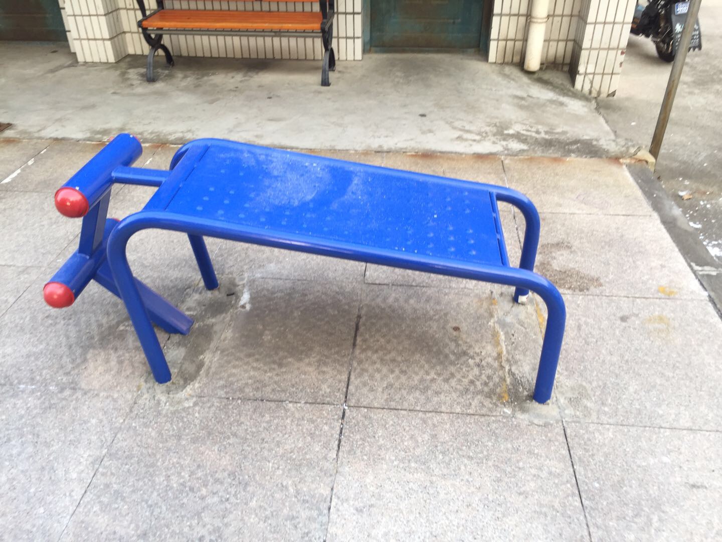 仰臥起坐板