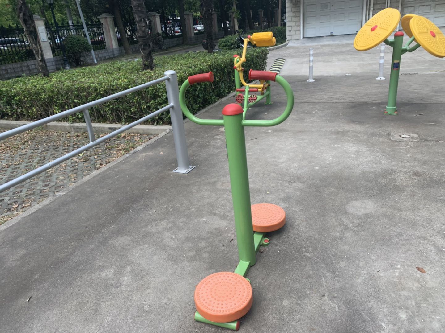 扭腰器