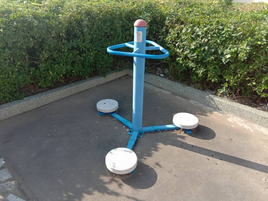 扭腰器