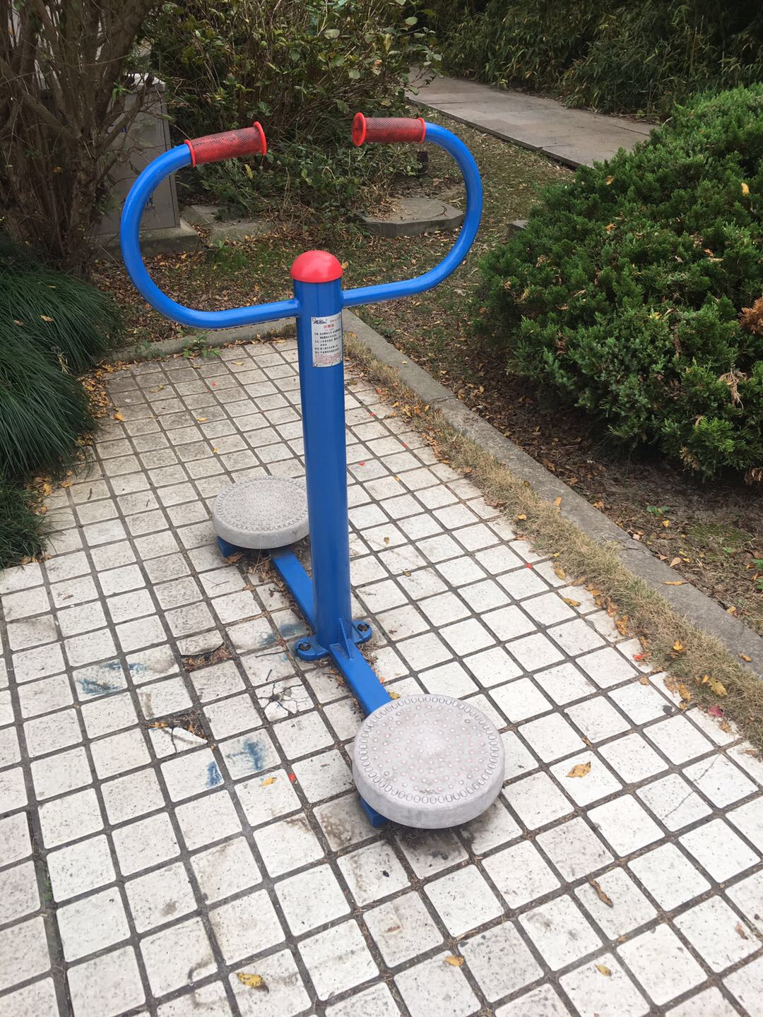 扭腰器