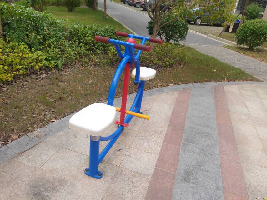 下肢鍛煉器