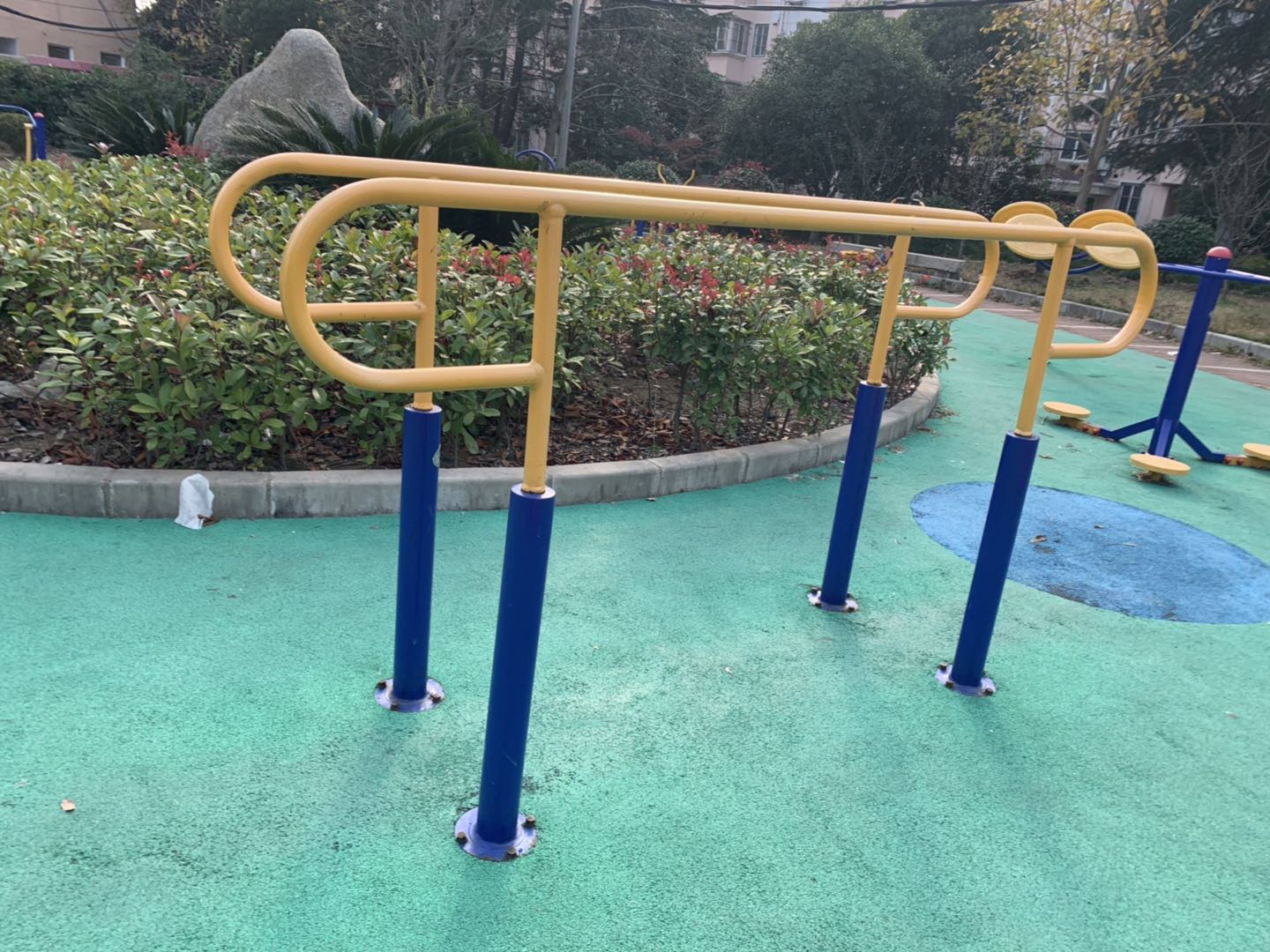 壓腿杠