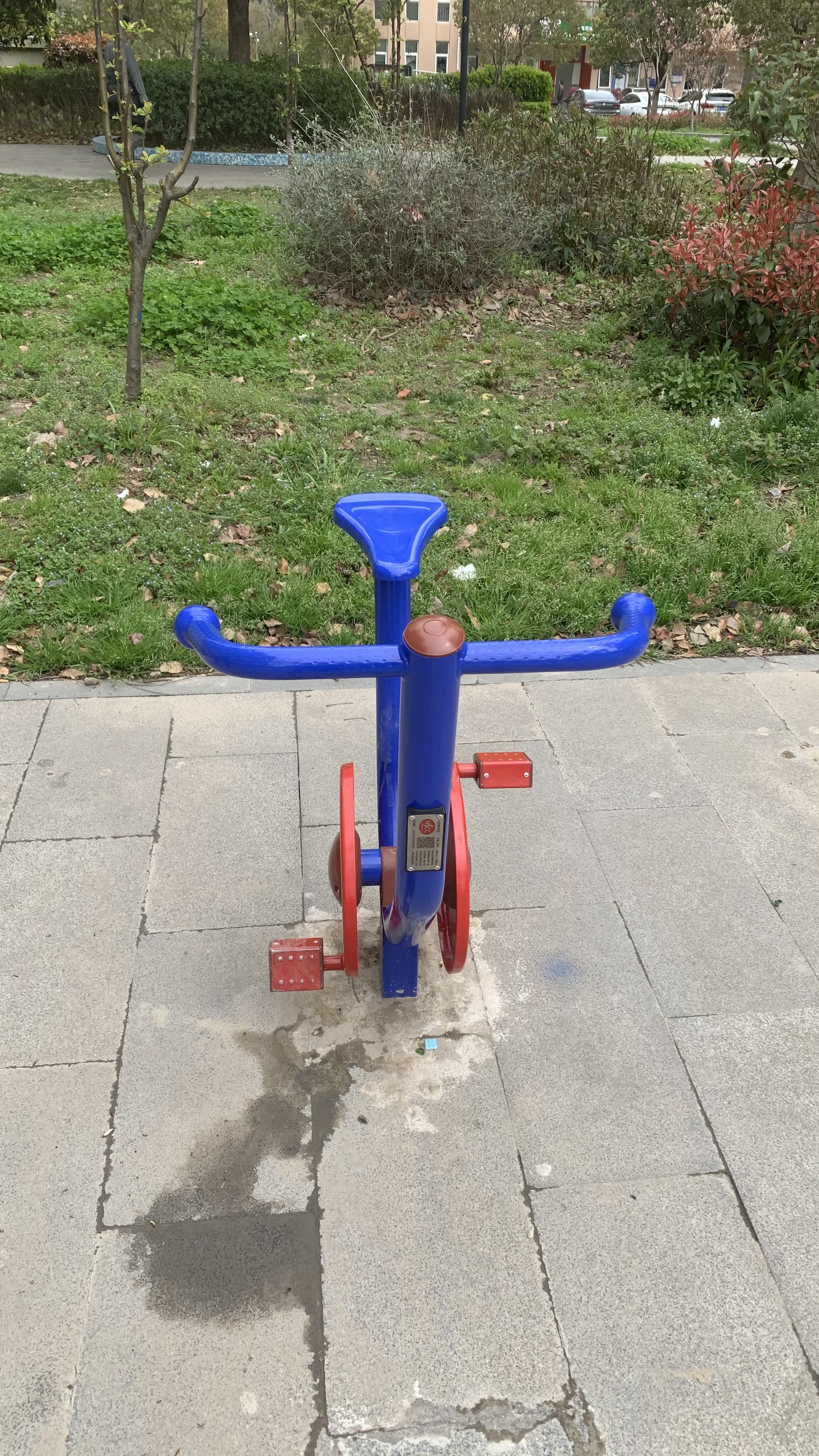 直立健身車