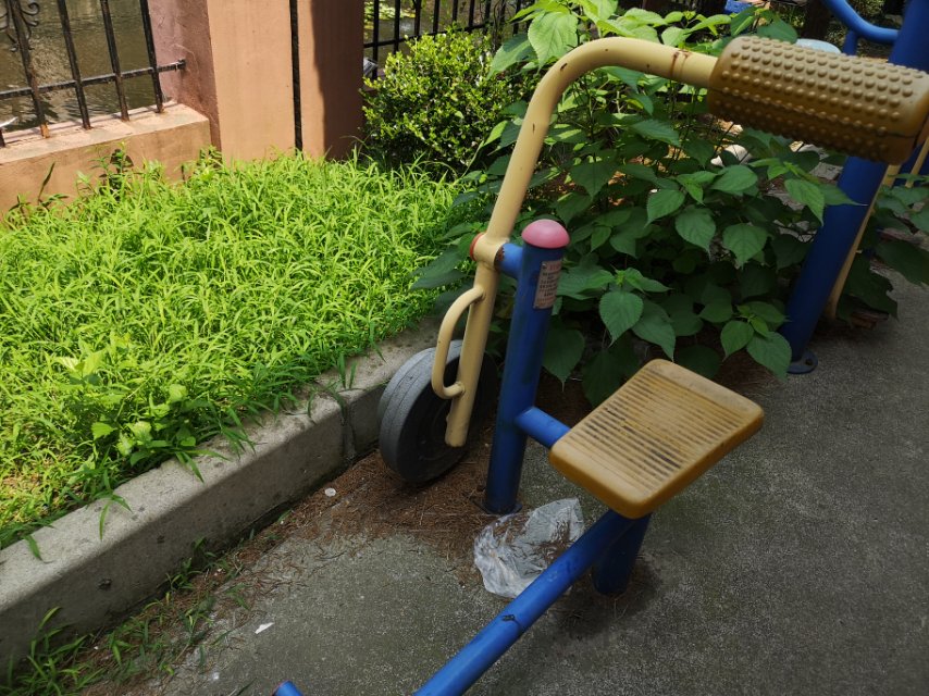 腹背鍛煉器