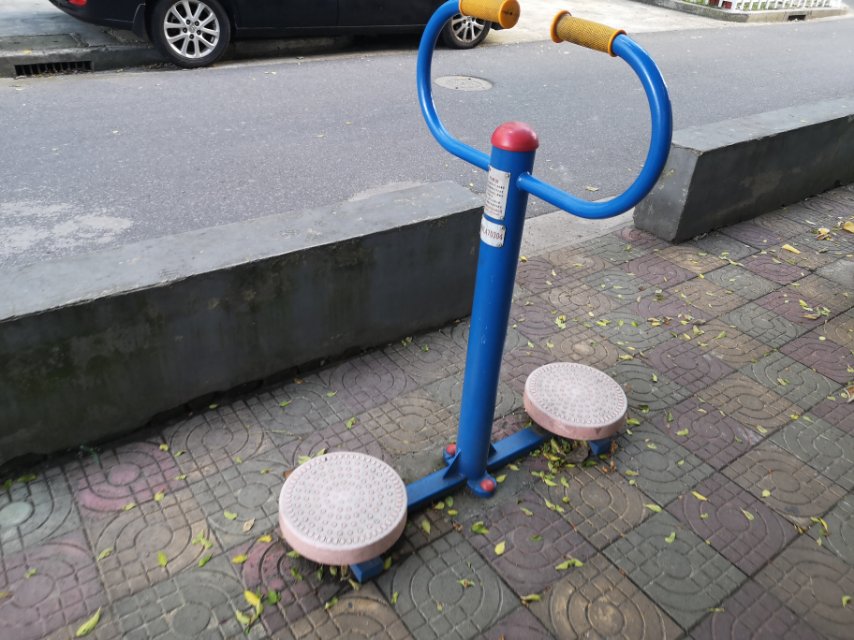 扭腰器