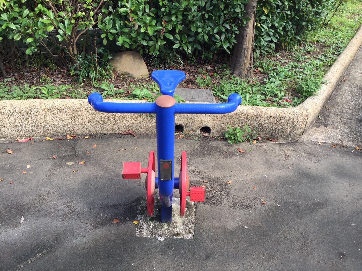 直立健身車