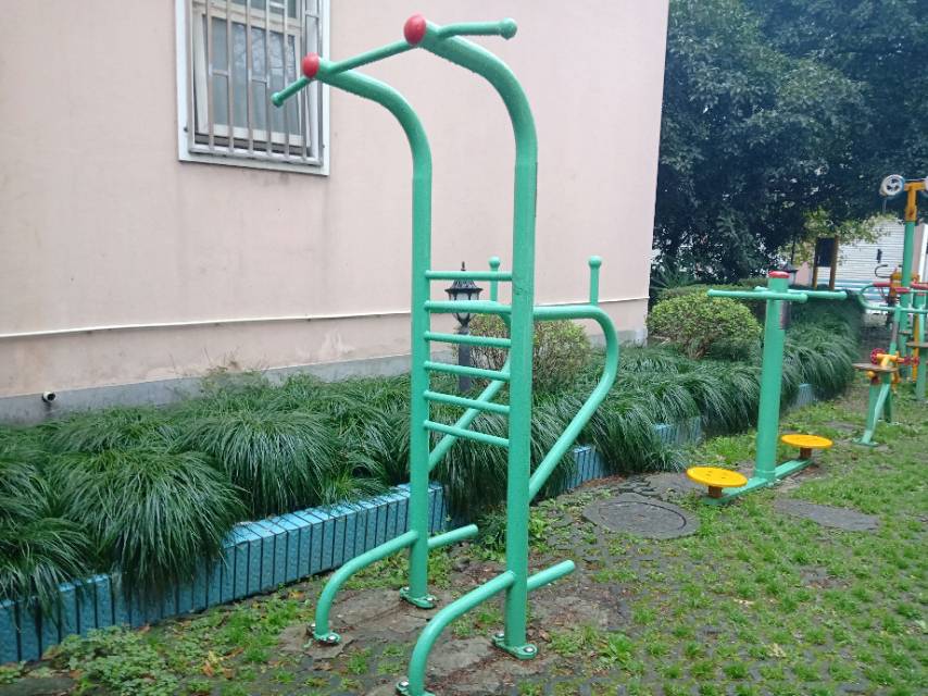 多功能鍛煉器