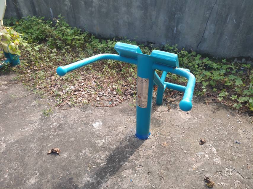 背肌訓練器