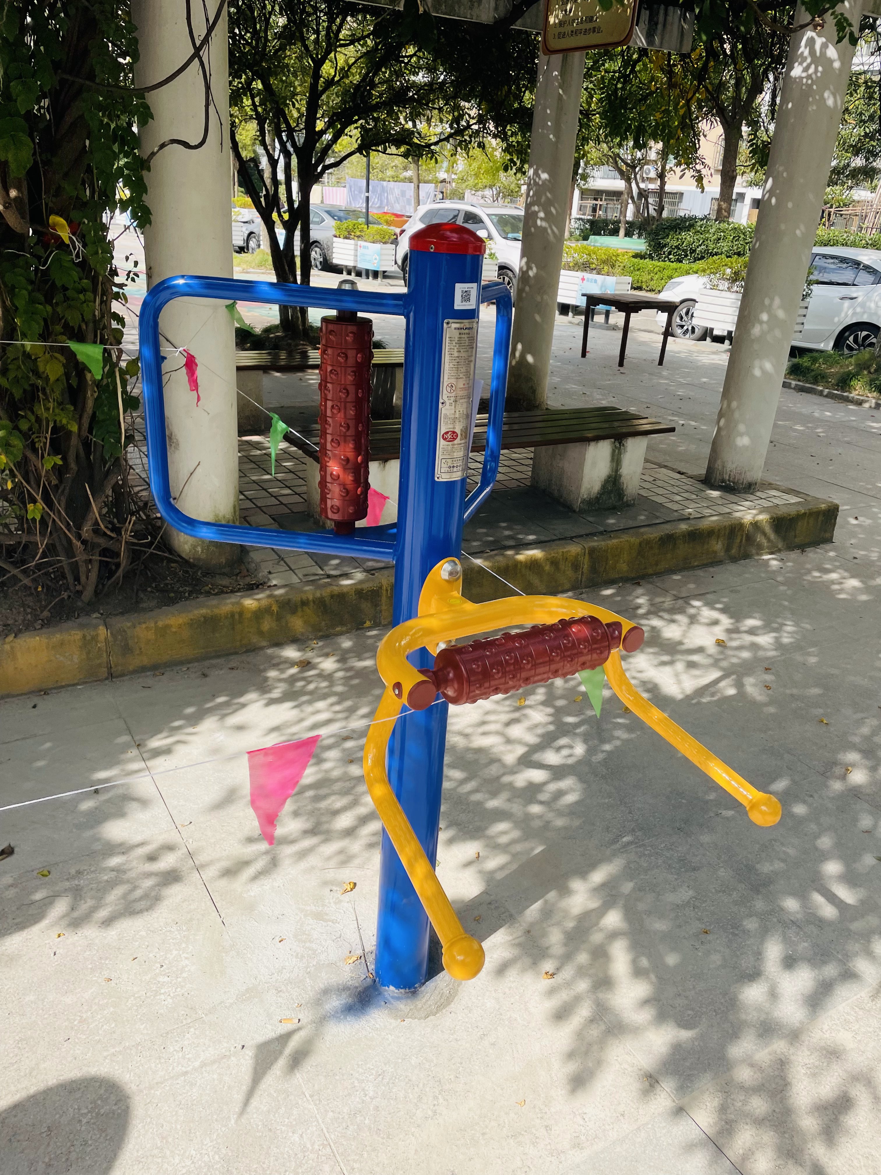 腰背按摩器