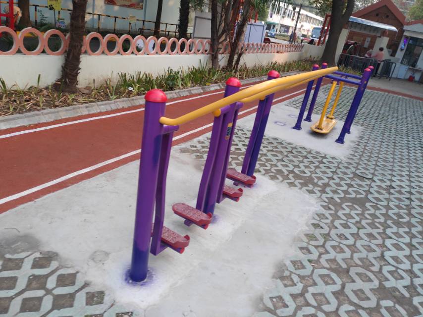 太空漫步器