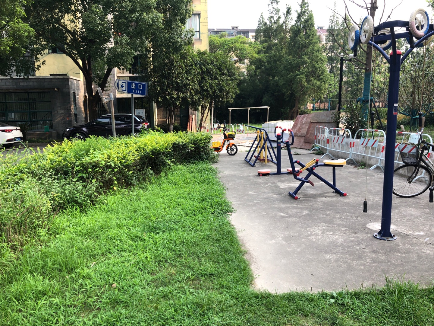 同濟(jì)華城居委B健身苑點(diǎn)
