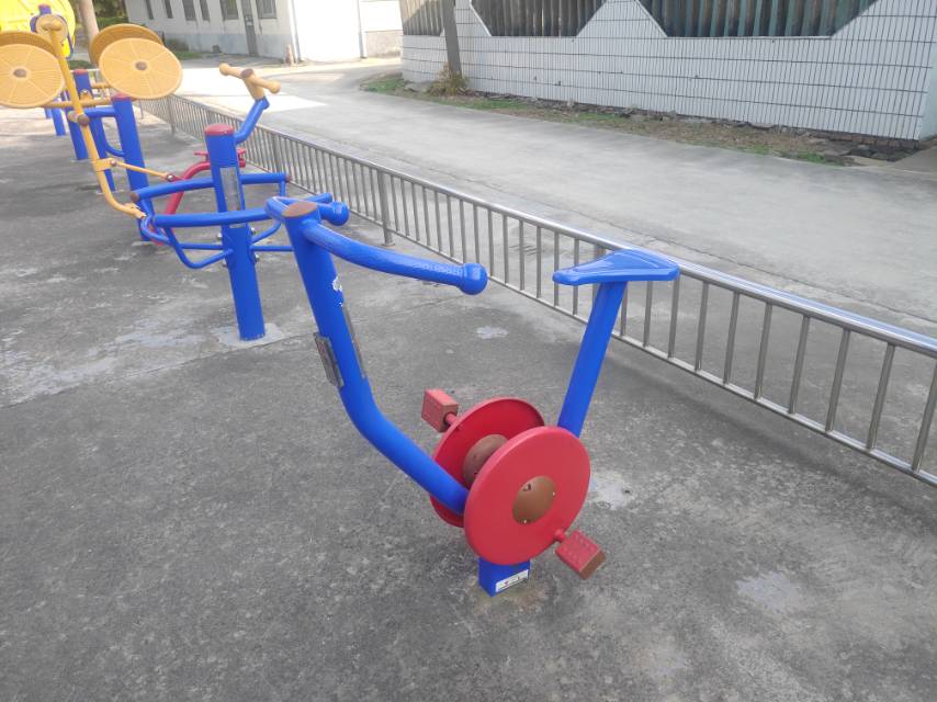 直立健身車(chē)