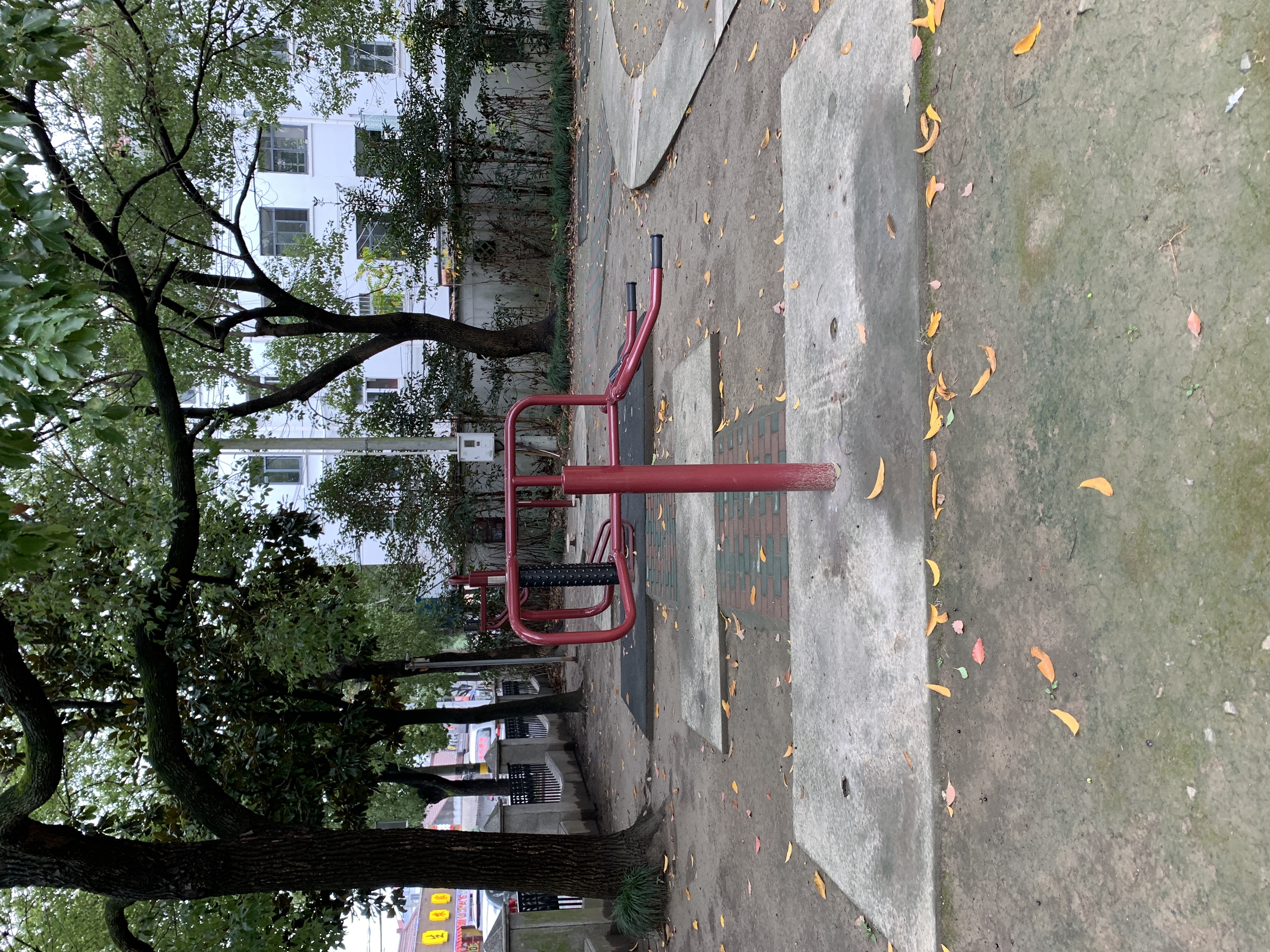 車鏡廣場健身苑