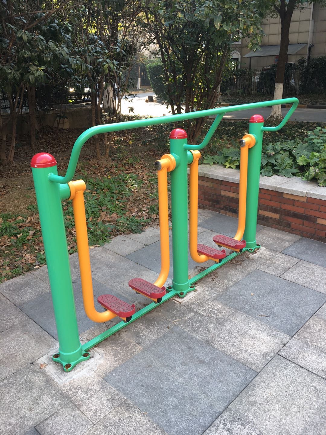 兩聯(lián)漫步機(jī)