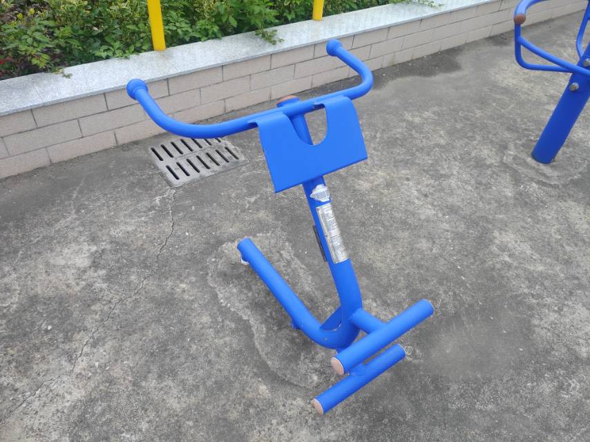 背肌訓練器