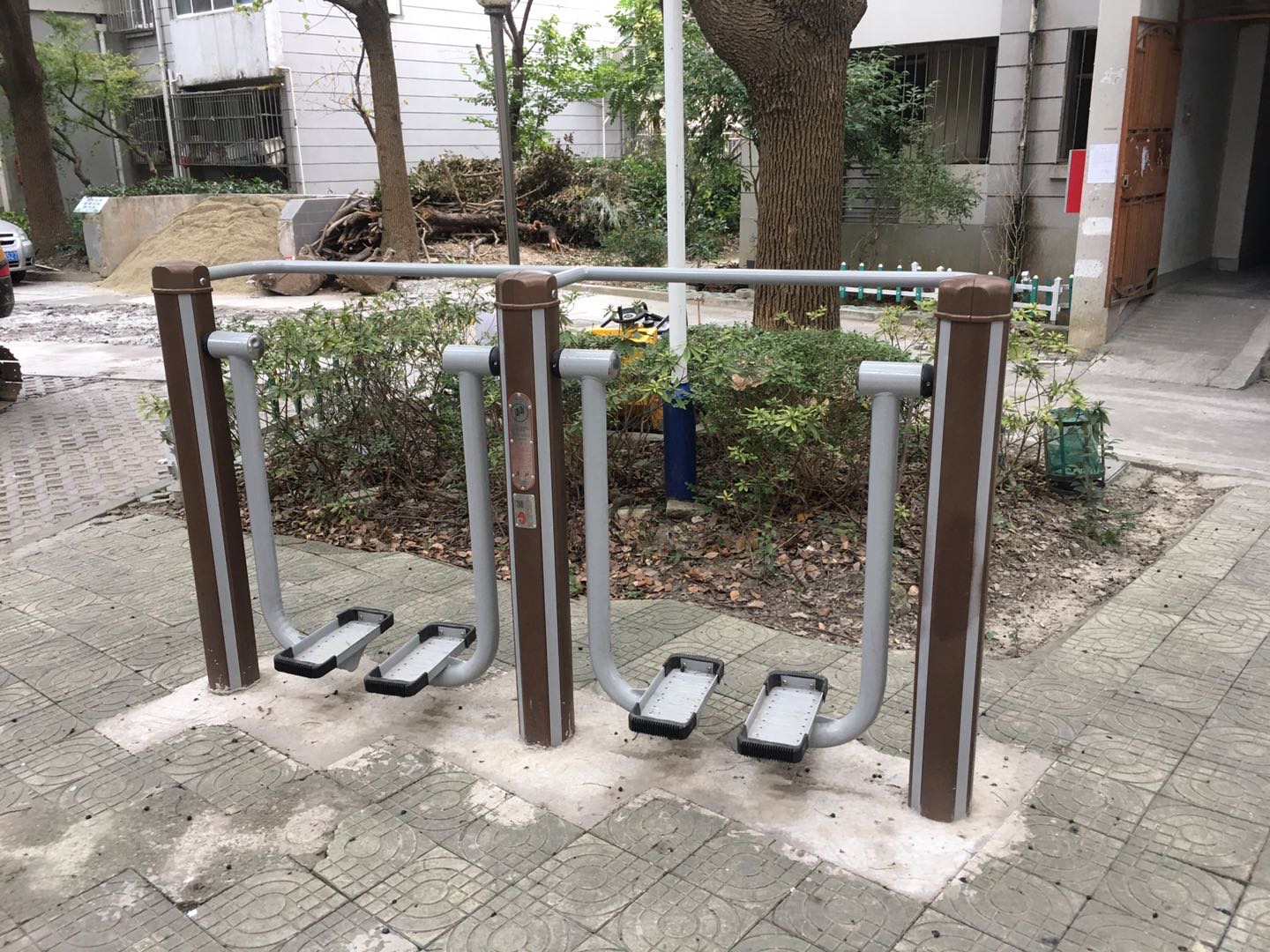 雙位太空漫步機(jī)