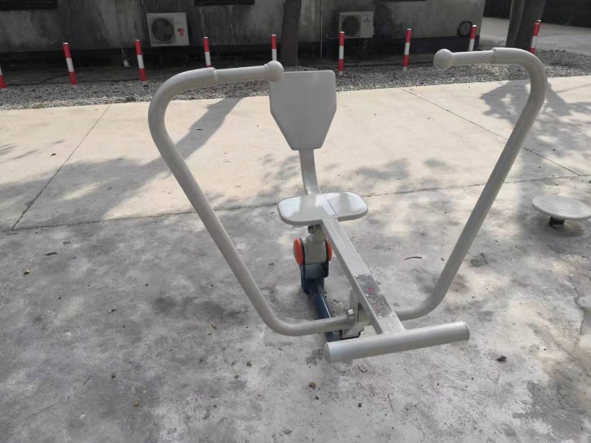 劃船器