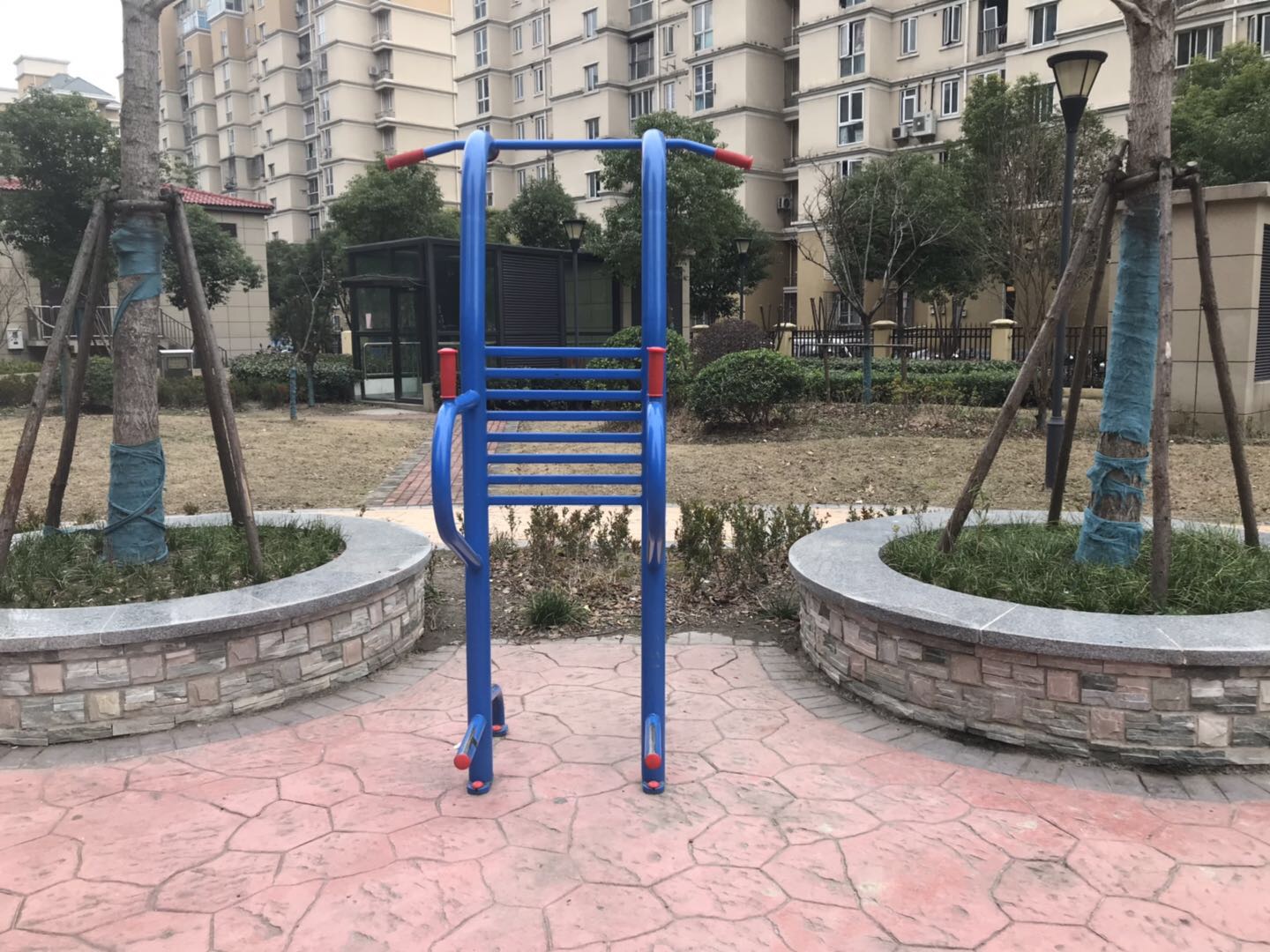 多功能訓練器