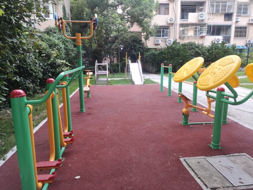 雙秀西園B區(qū)市民益智健身點(diǎn)2