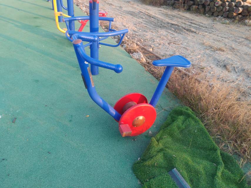 直立健身車(chē)