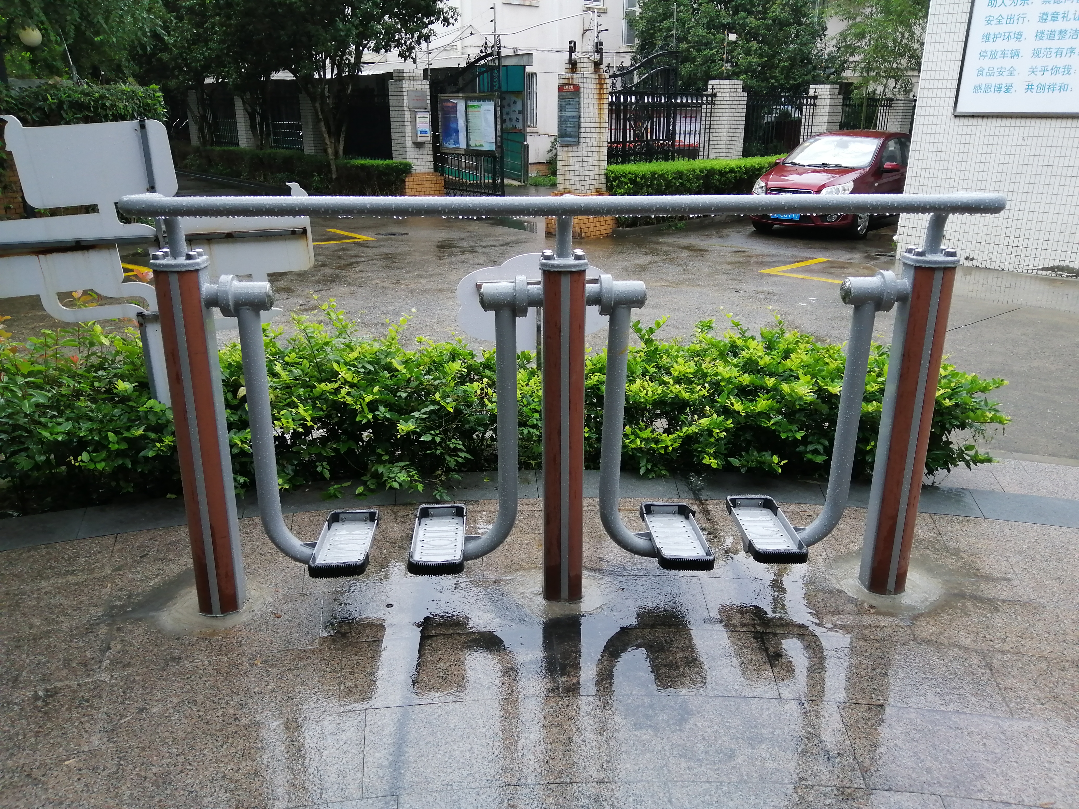雙位太空漫步機(jī)