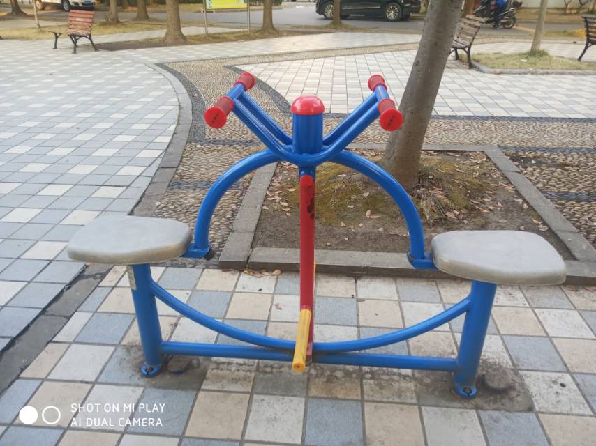 下肢鍛煉器