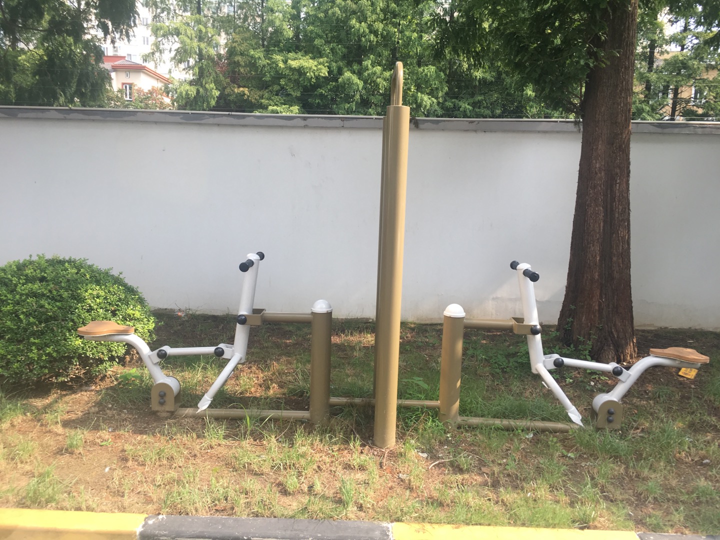 雙位健騎機