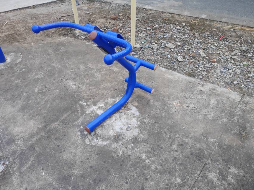 背肌訓練器