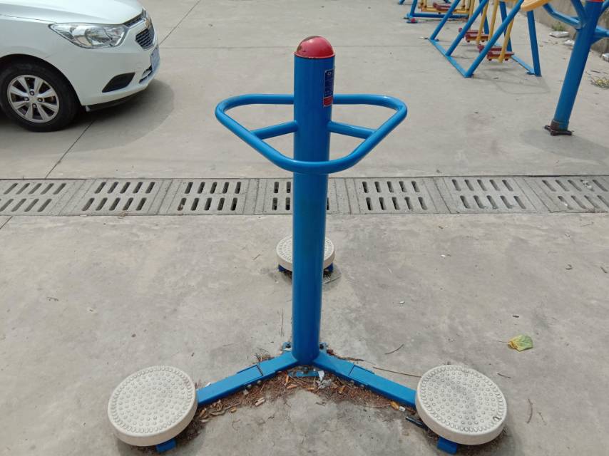 扭腰器