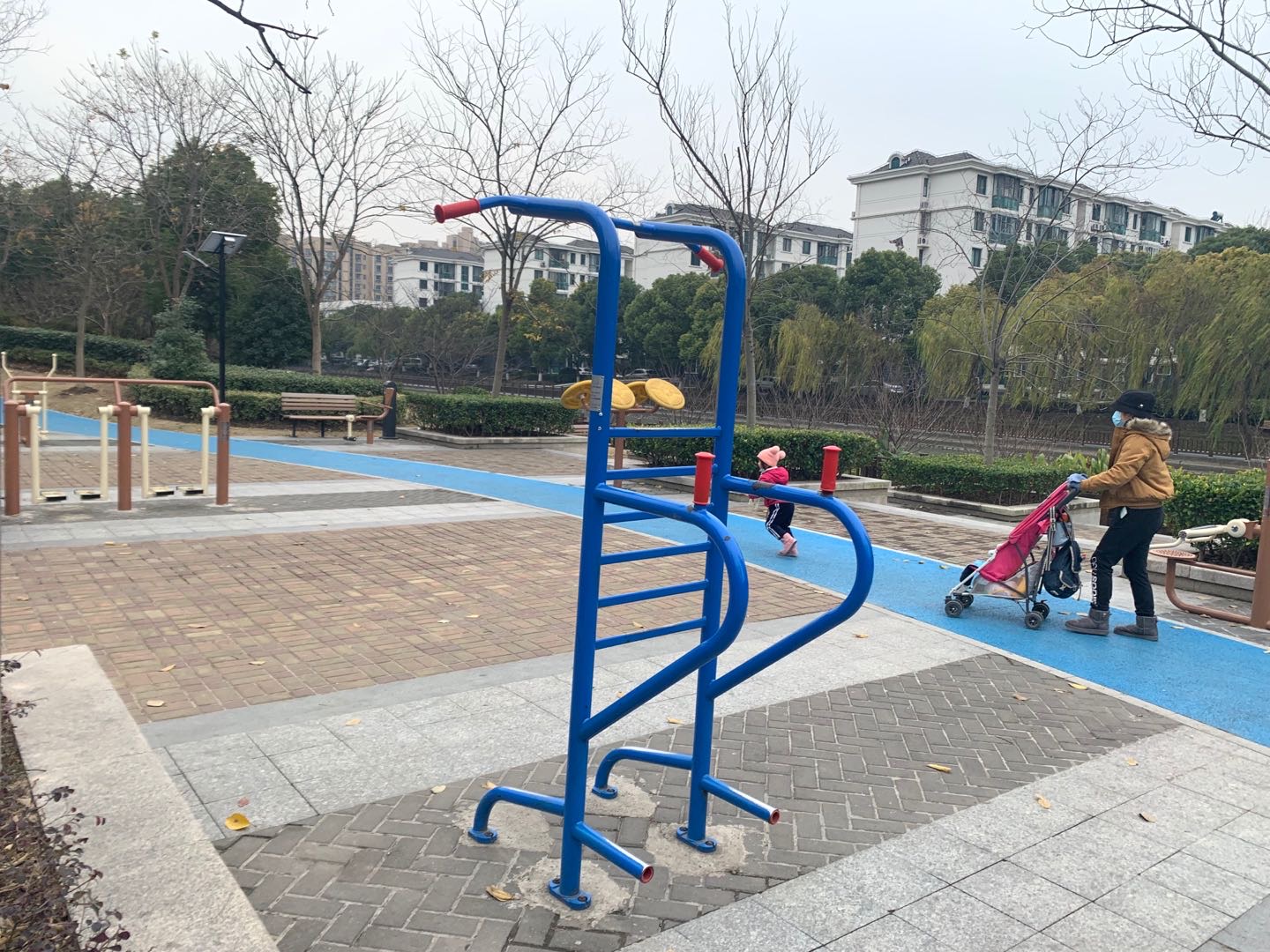 多功能鍛煉器