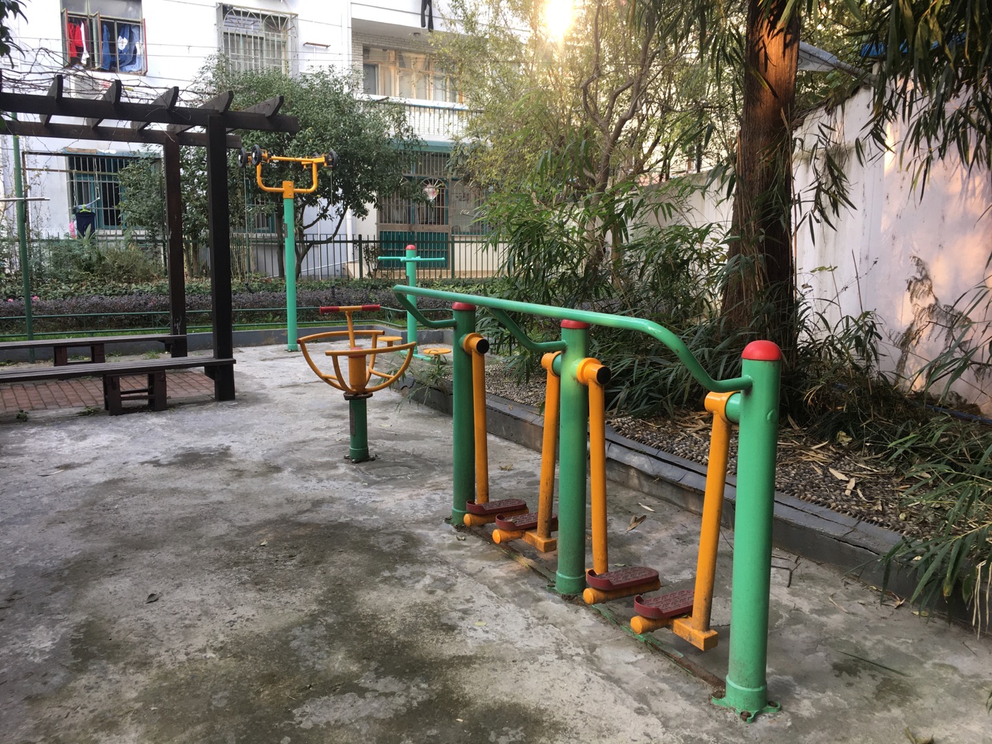 小華僑新村健身點