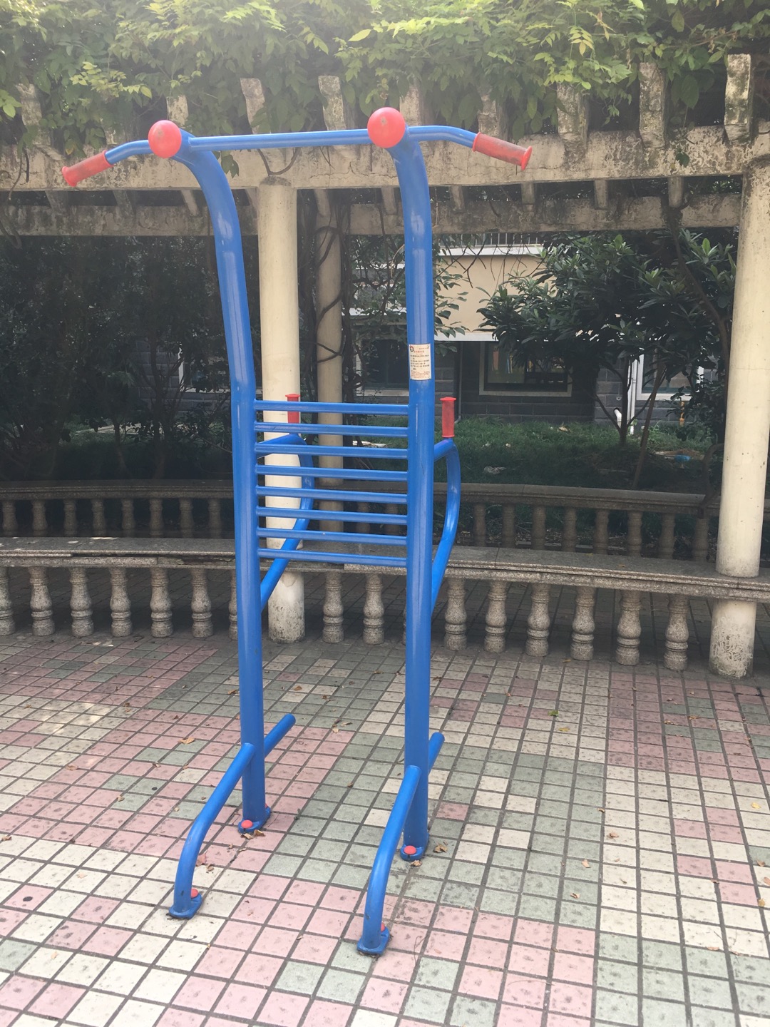 多功能訓練器
