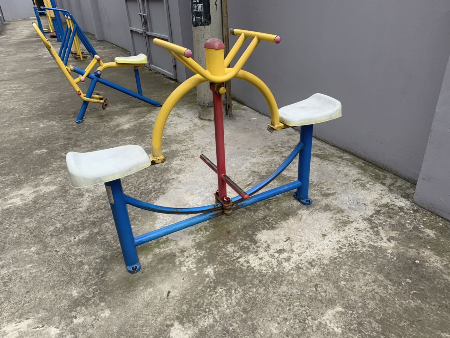 下肢鍛煉器