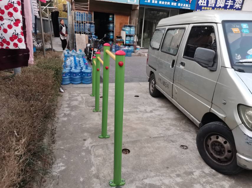 擱腿杠
